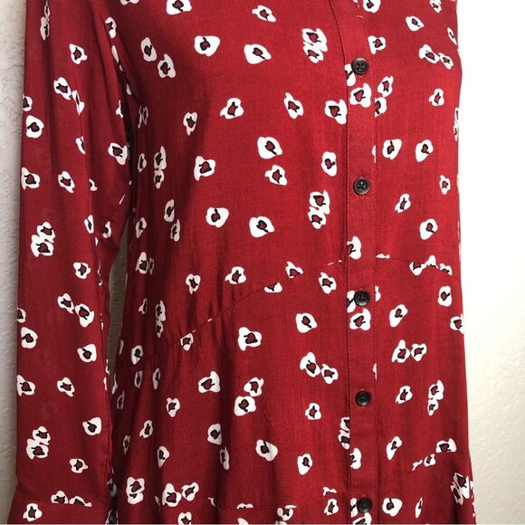 Anthropologie 11 1 Tylho red white floral button down tunic top Extra Small XS - Picture 3 of 16